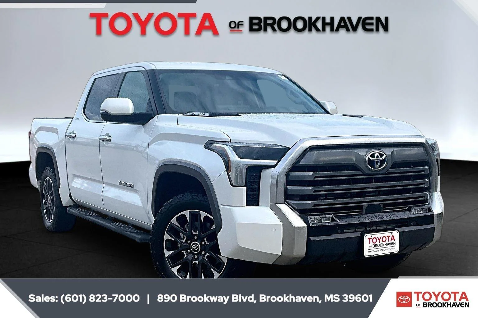 Used 2024 Wind Chill Pearl Toyota Limited Hybrid image 1