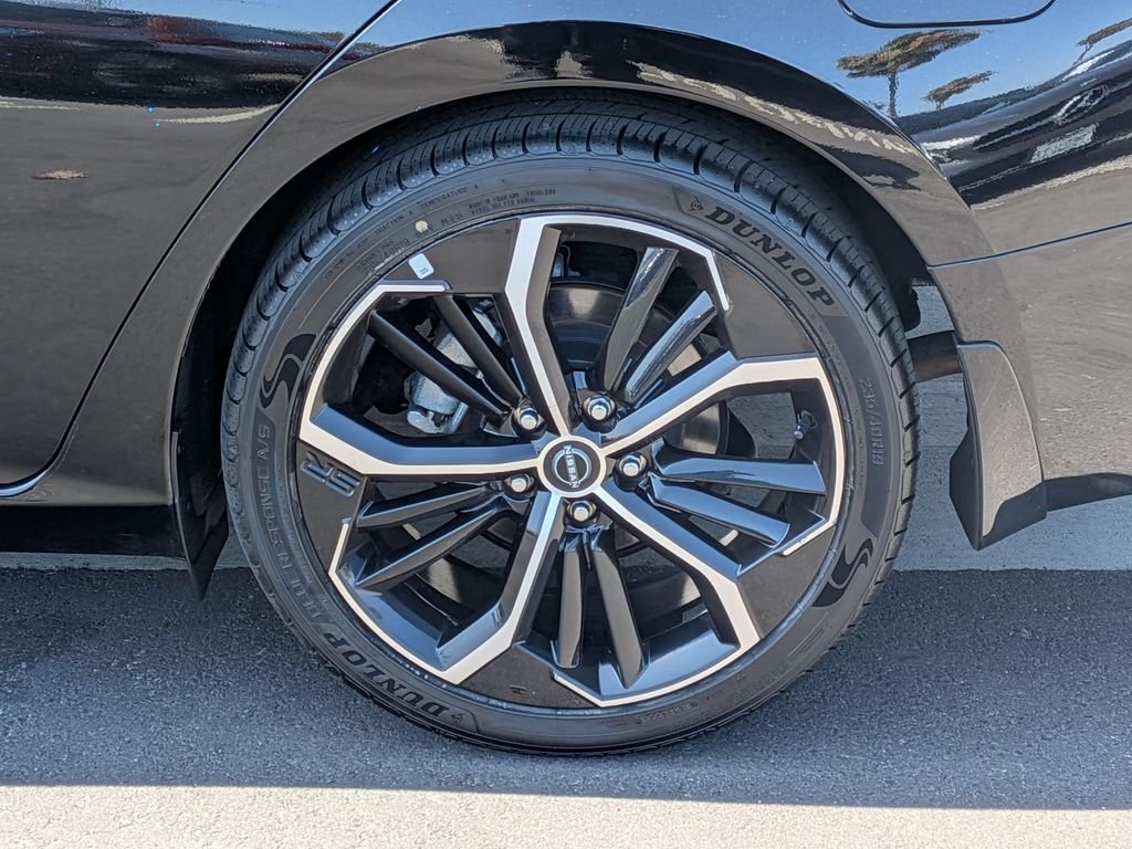 Used 2023 Black Nissan 2.5 SR image 30