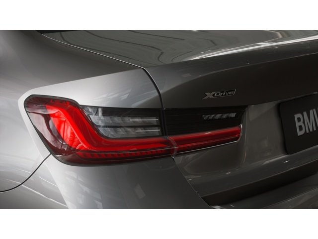 New 2026 Skyscraper Grey Metallic BMW 330i NA xDrive image 8