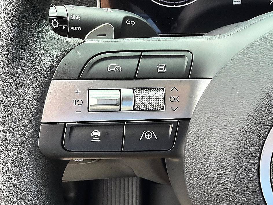 New 2026 Creamy White Pearl Hyundai SEL AWD image 13