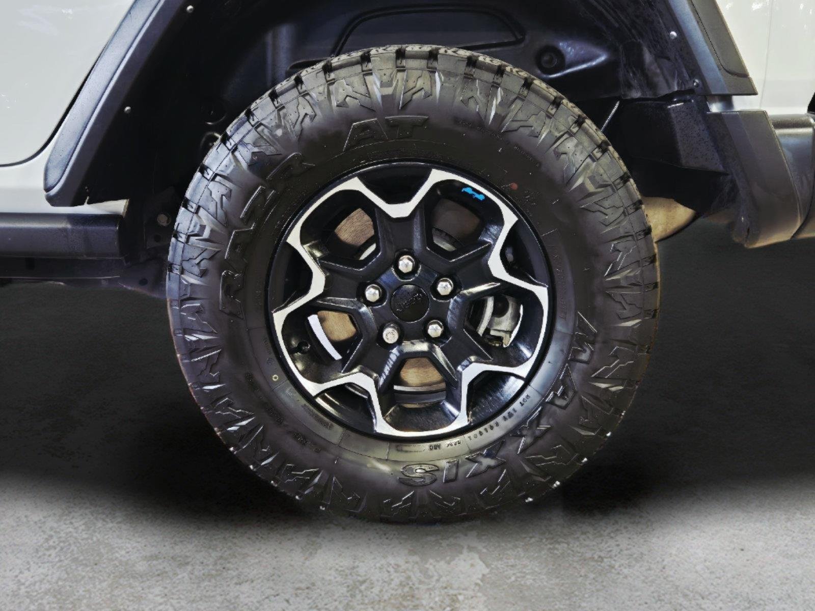 Certified Used 2022 Bright White Clearcoat Jeep Unlimited Rubicon image 10