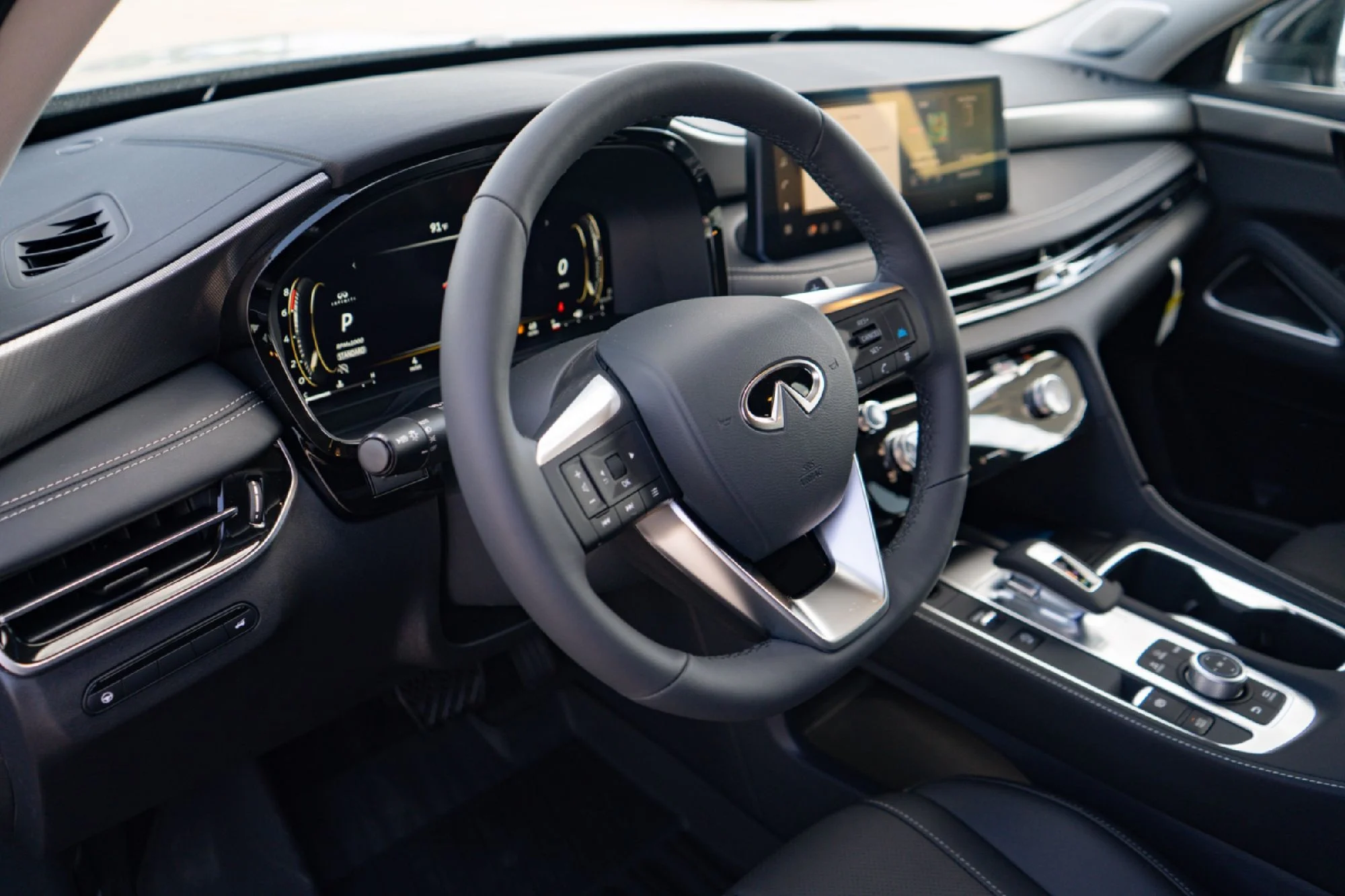 New 2027 HARBOR GRAY INFINITI Luxe FWD image 7