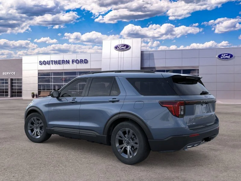 New 2026 Vapor Blue Metallic Ford Active image 28