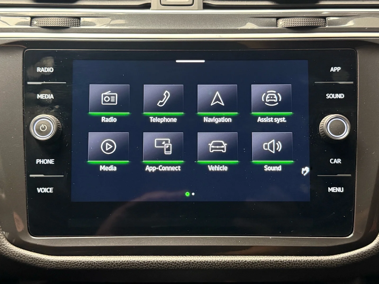 Used 2024 Pure White (0q0q) Volkswagen Wolfsburg Edition 4Motion image 15
