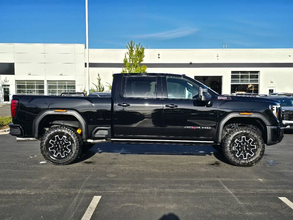 2026 GMC Sierra 2500HD AT4X - Photo 9