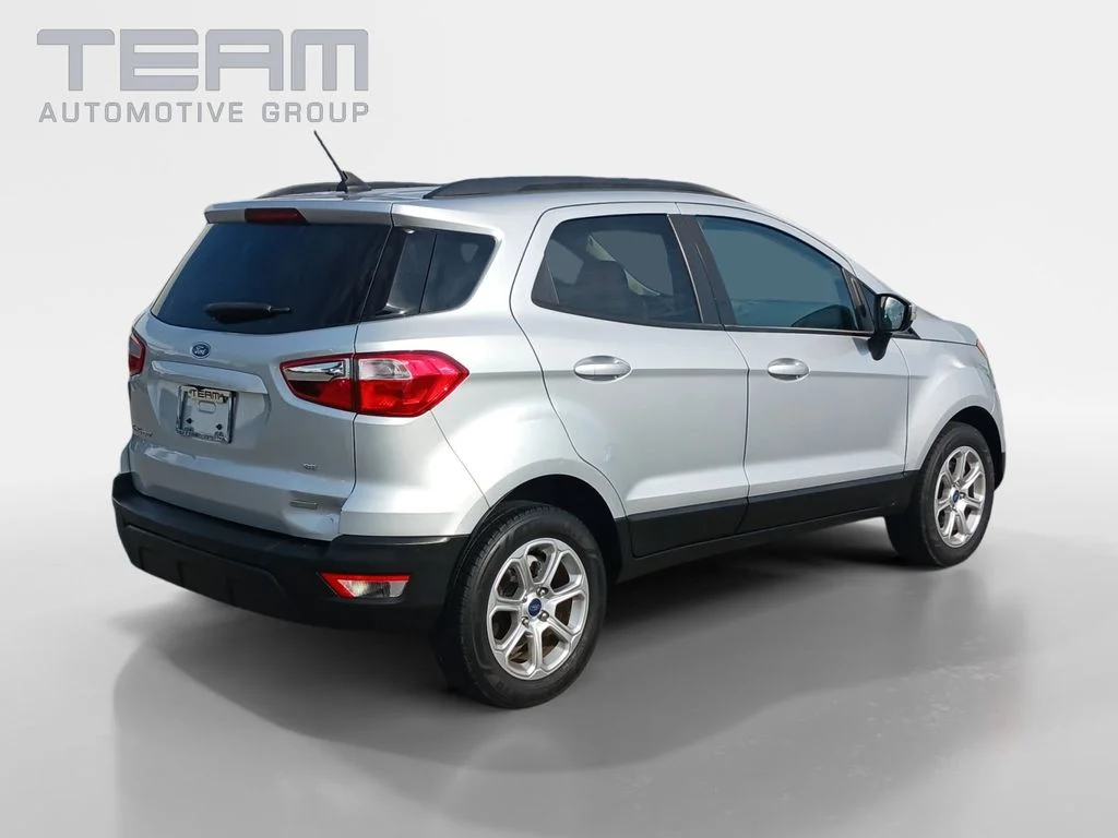 Used 2020 Silver Ford SE image 7