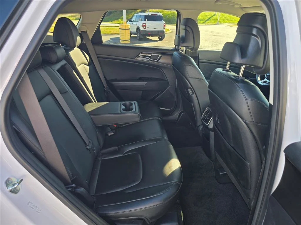 Used 2025 White Kia EX image 12