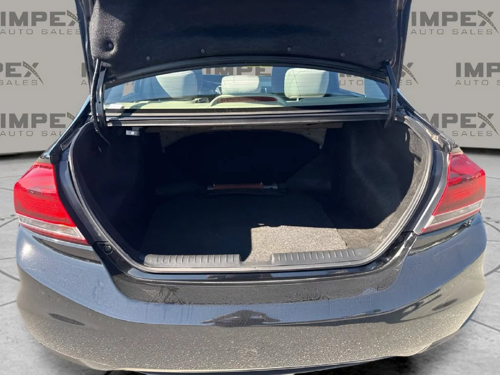 Used 2015  Honda LX image 21