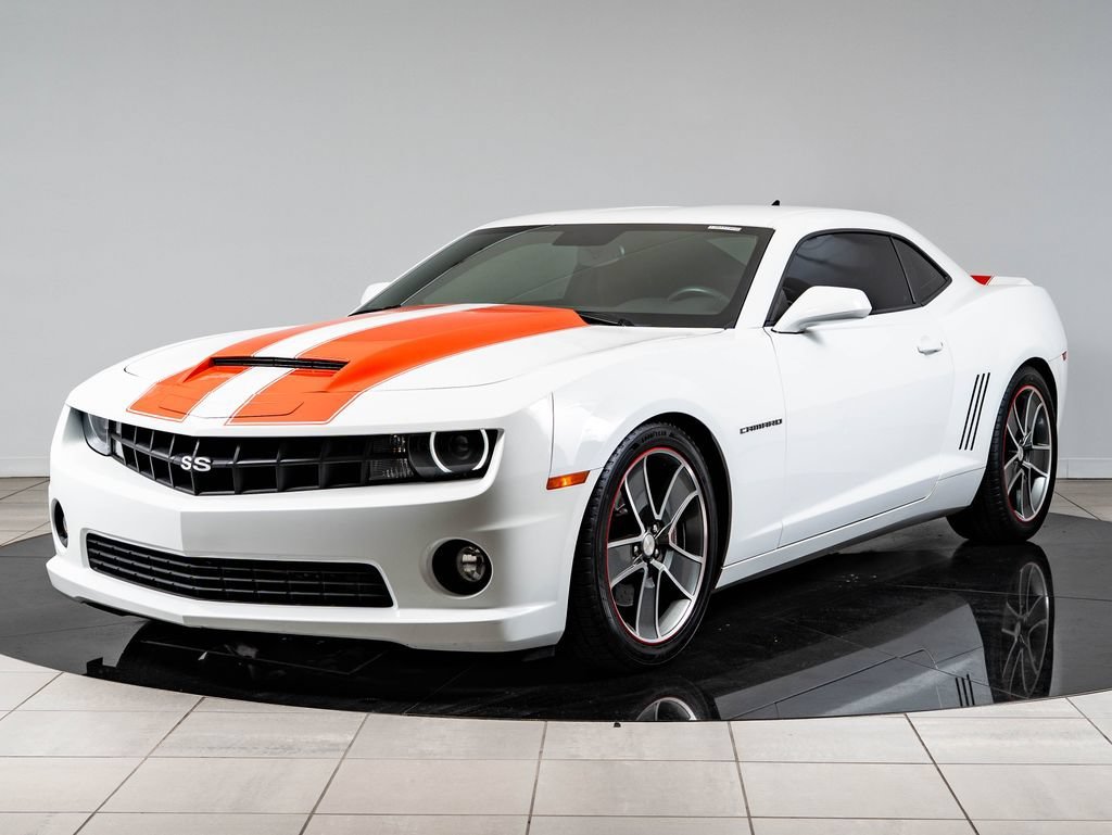 Used 2010 Summit White Chevrolet SS image 1