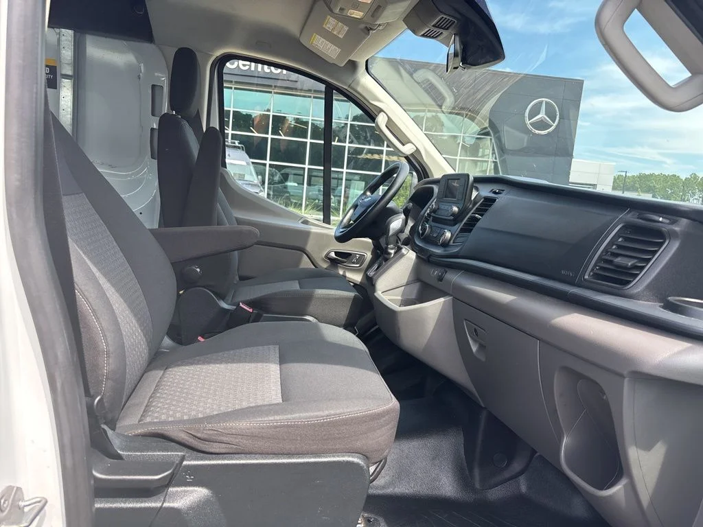 Used 2024 Oxford White Ford Base image 29