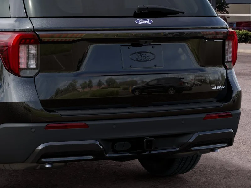 New 2027 Agate Black Metallic Ford ST-Line image 42