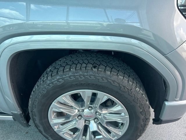 Used 2026 Sterling Metallic GMC Denali image 7