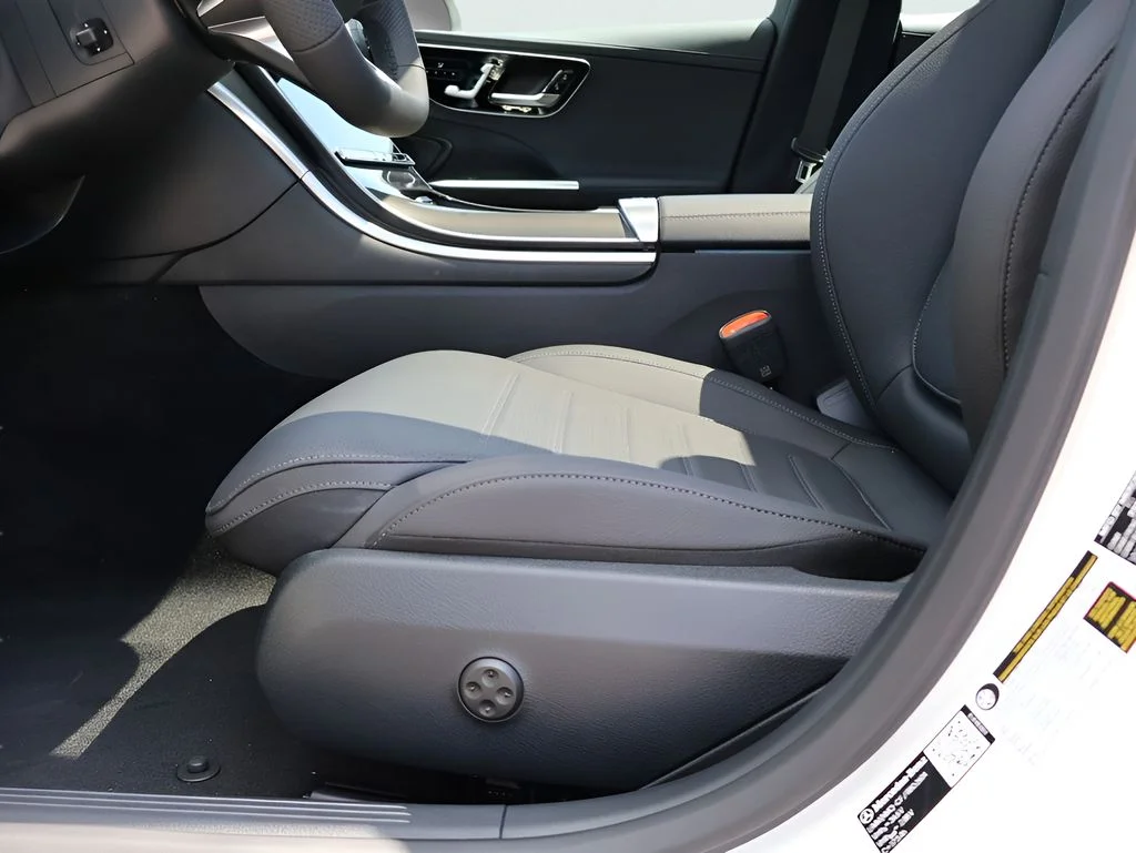 New 2026 Polar White Mercedes-Benz C 300 image 35