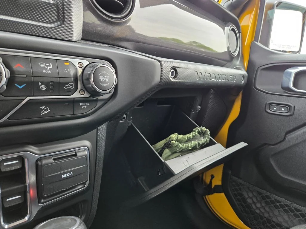 Certified Used 2021 Baja Yellow Clearcoat Jeep Unlimited Sport Altitude image 13