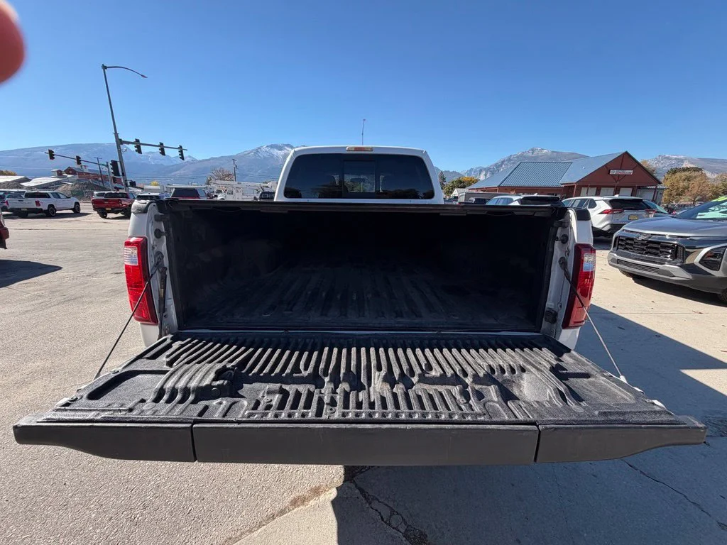 Used 2015 White Ford King Ranch image 22