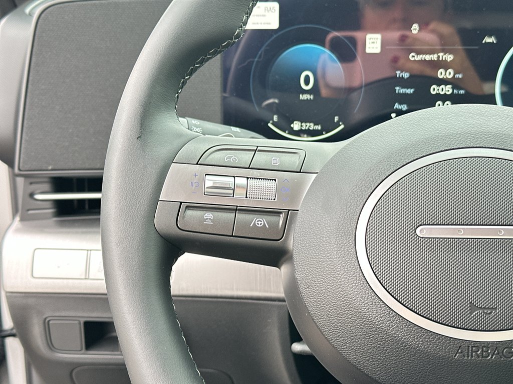 Used 2025 Cyber Gray Metallic Hyundai SEL Convenience image 14