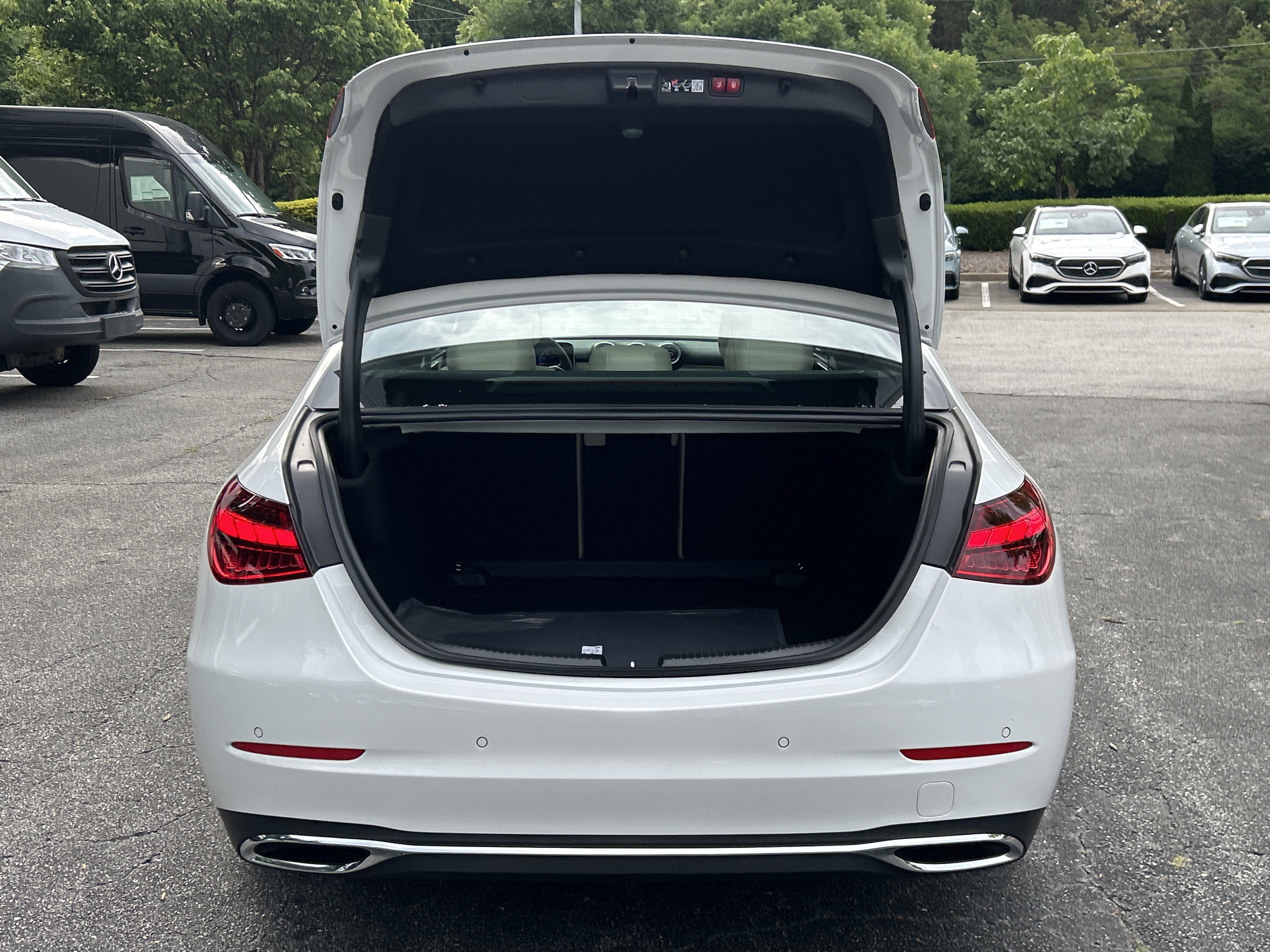 New 2026 MANUFAKTUR Moonlight White Metallic Mercedes-Benz C 300 4MATIC® Sedan image 8