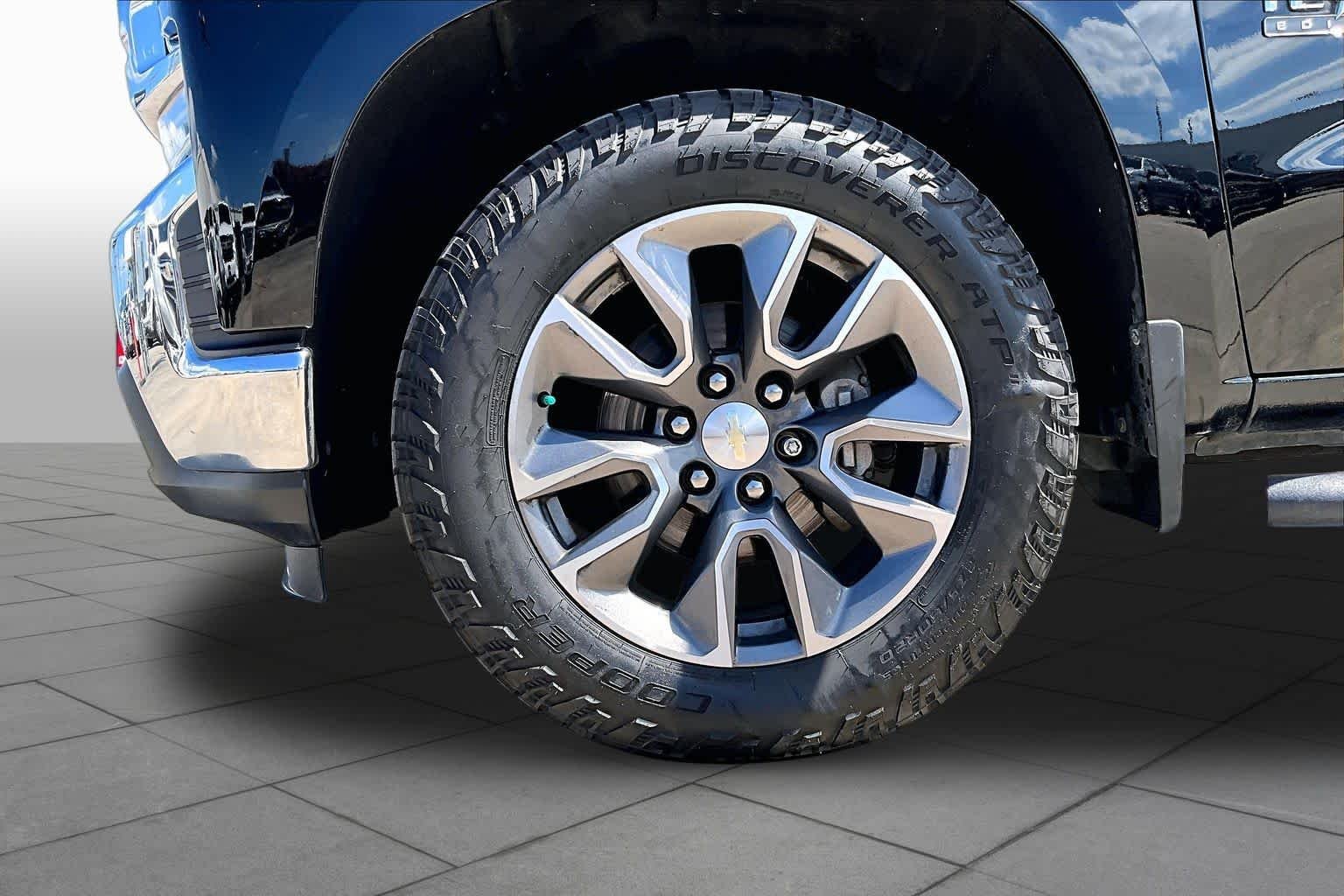 Used 2020 Black Chevrolet LT image 11