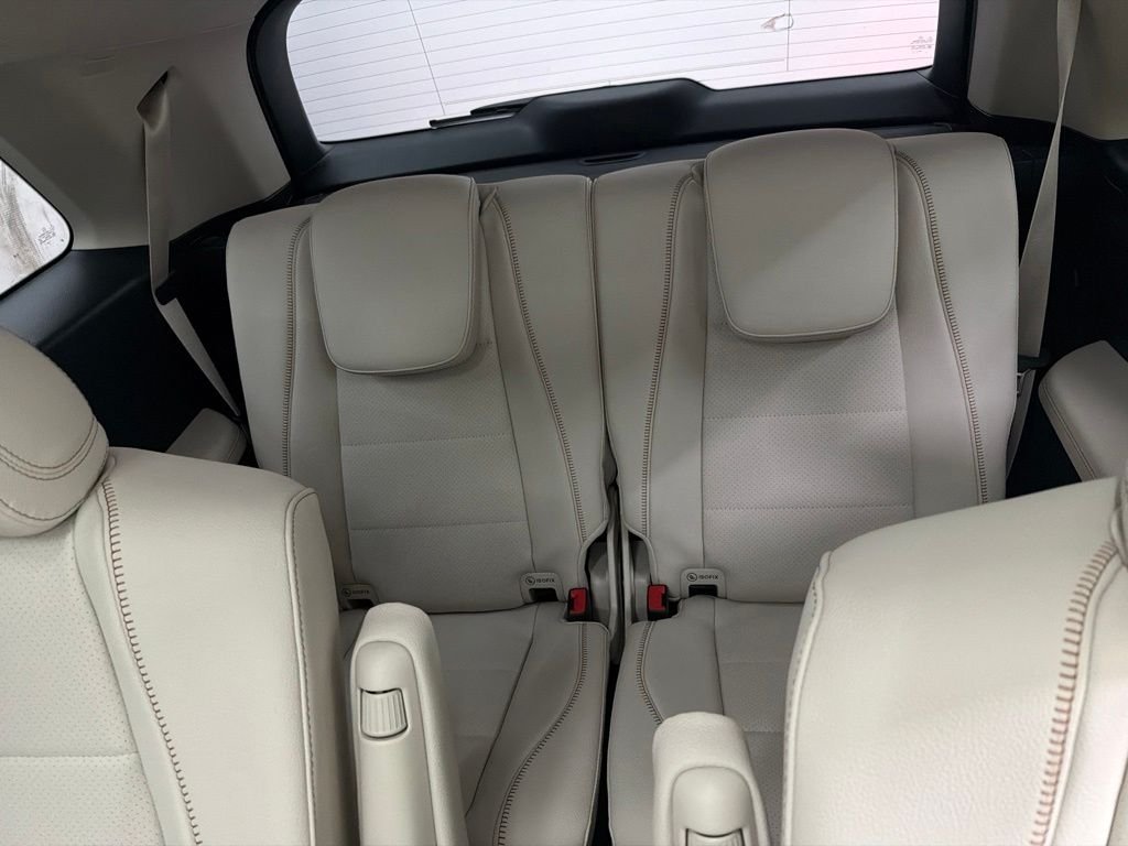 New 2027 Polar White Mercedes-Benz GLS 450 image 24