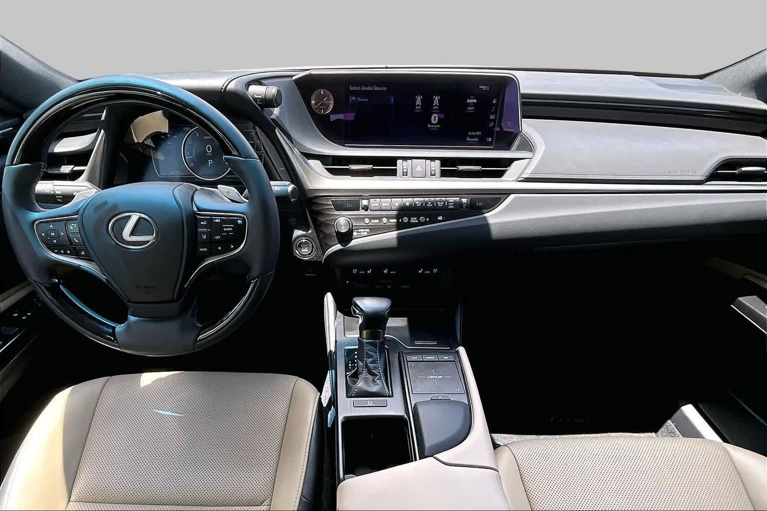 Used 2020 Silver Lining Metallic Lexus  image 16