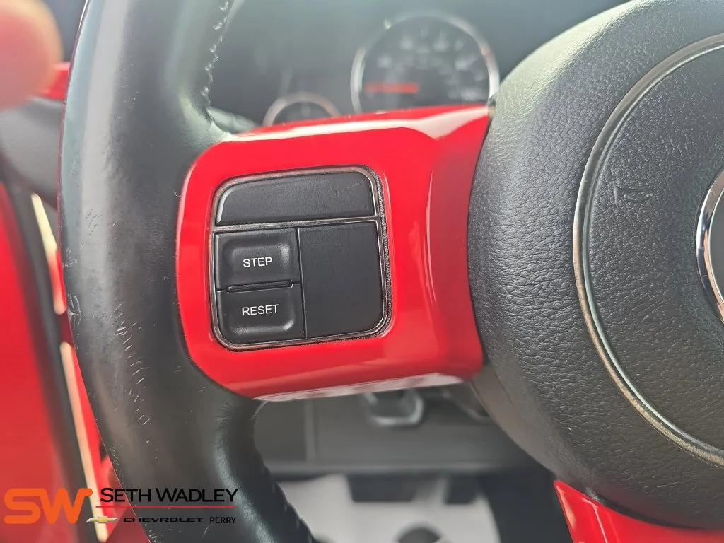 Used 2015 Red Jeep Sport image 16