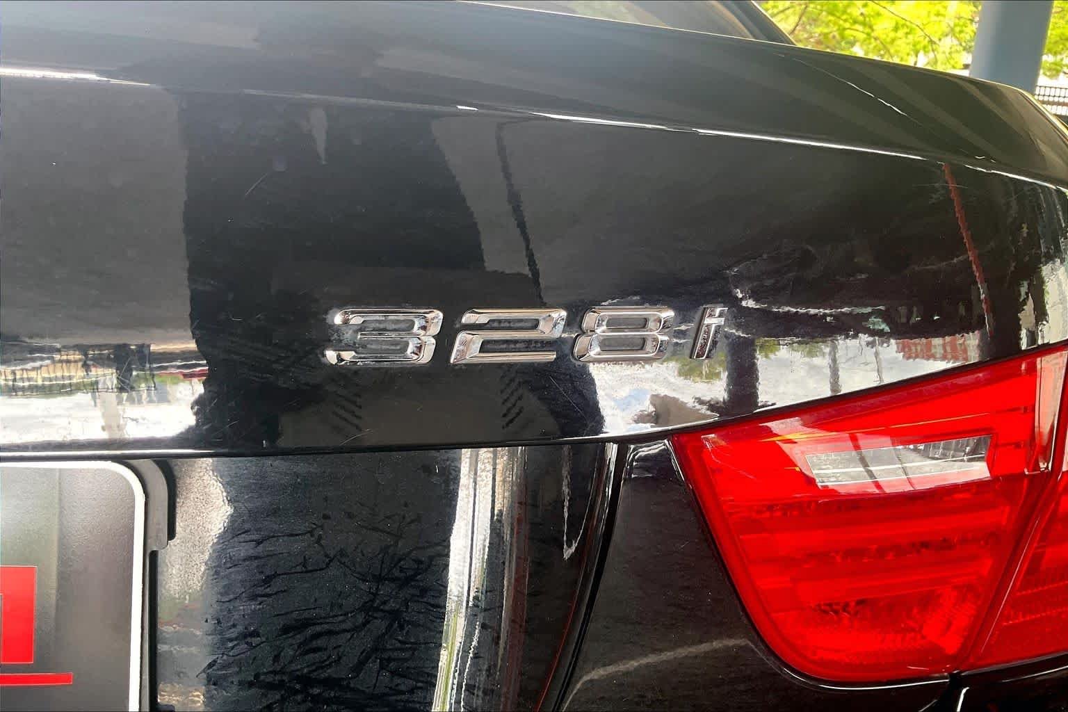 Used 2011 Jet Black BMW 328i image 29