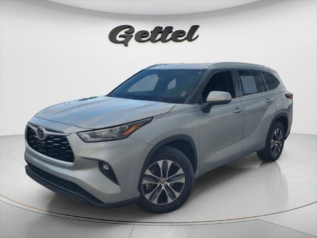 Certified Used 2020 CELESTIAL SILVER METALLIC Toyota  image 1