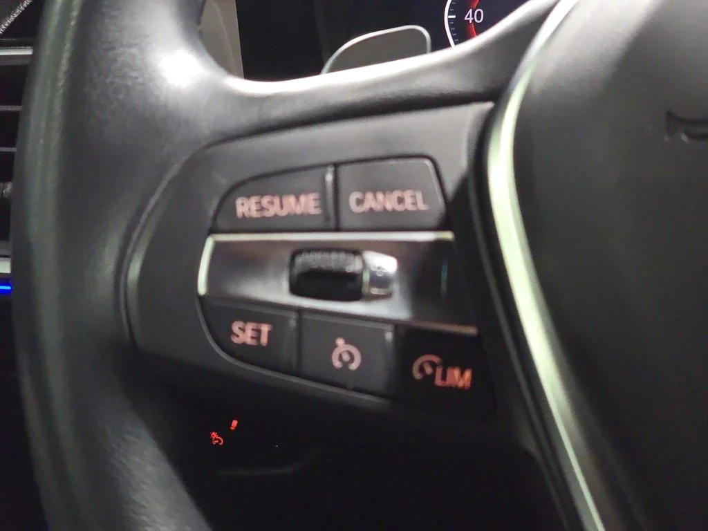 Used 2022 Jet Black BMW 330i image 13