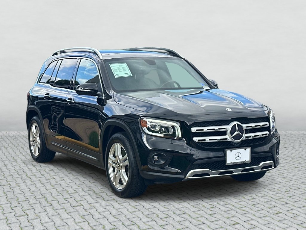 Used 2022 Night Black Mercedes-Benz GLB 250 image 3