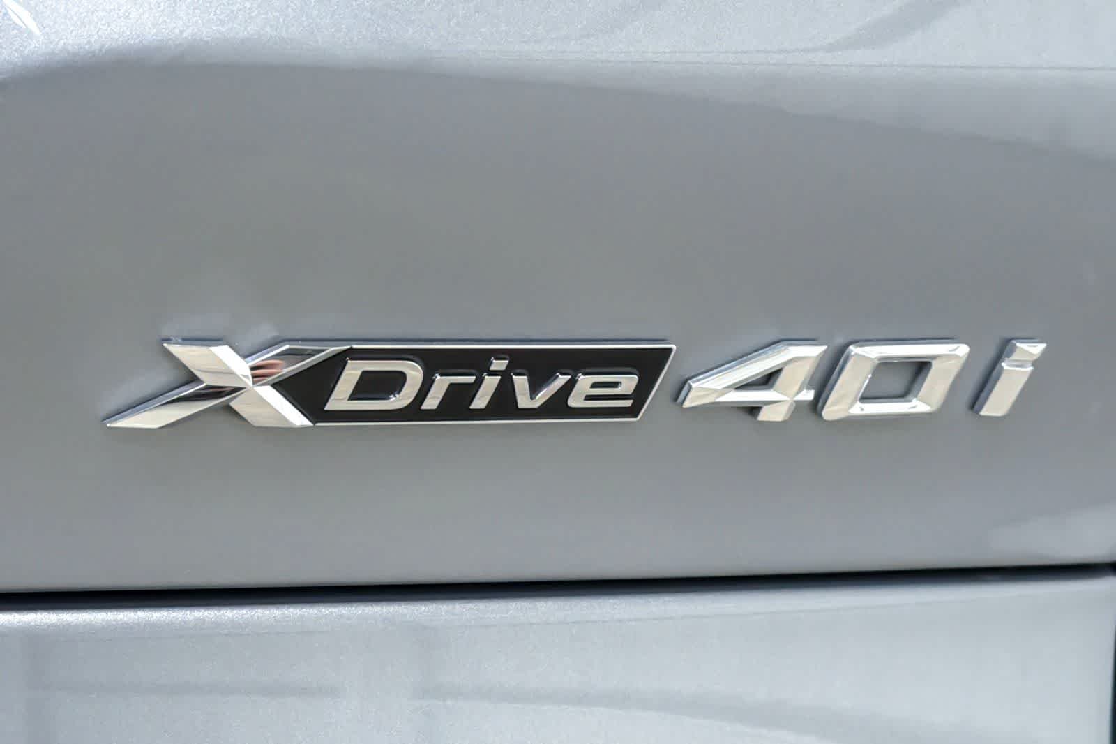 Used 2025 Gray BMW xDrive40i image 28