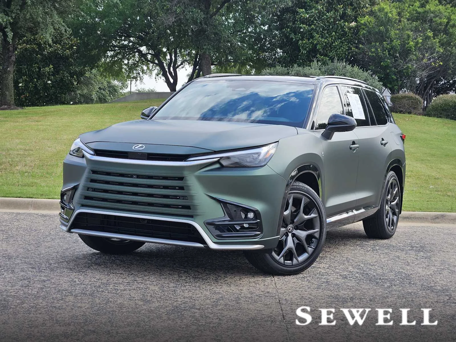 2025 Lexus TX 500h 500h F Sport Premium's photo
