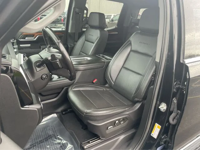 Used 2022 Black GMC Denali image 16