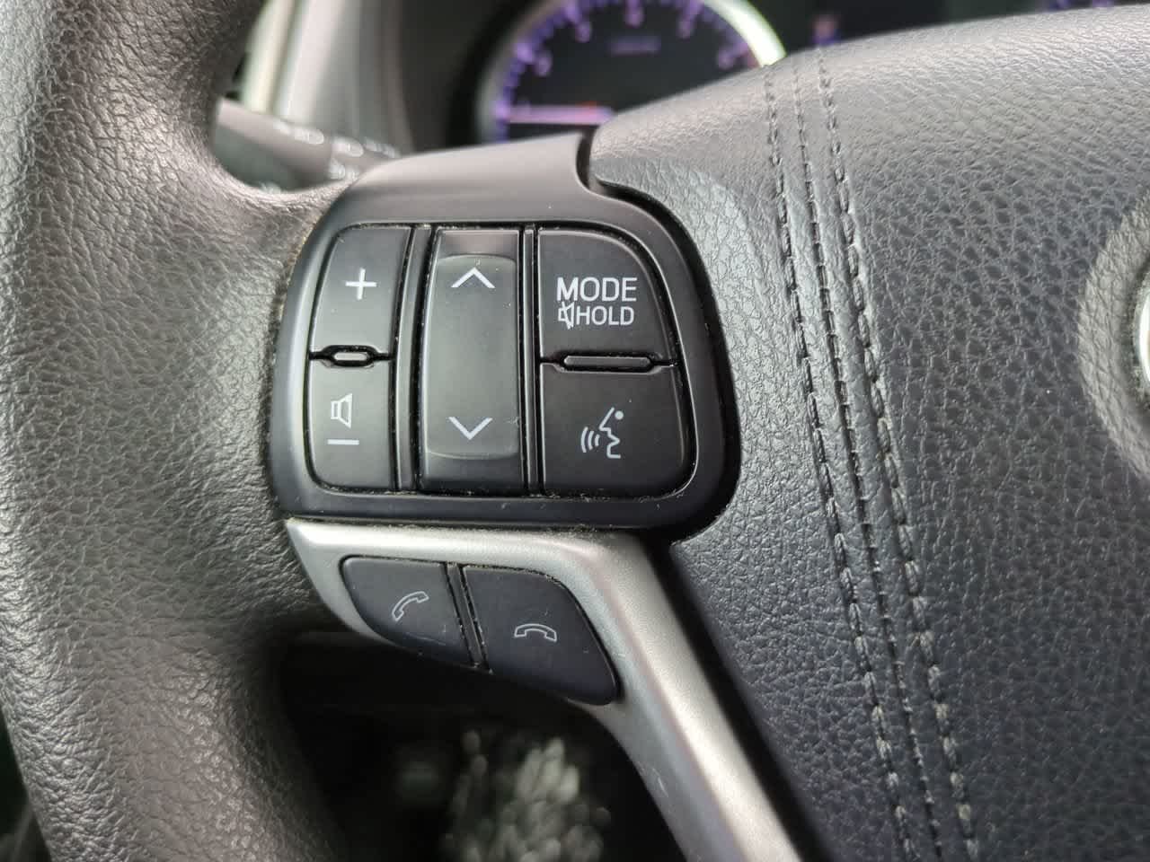 Certified Used 2017 Celestial Silver Metallic Toyota LE image 23