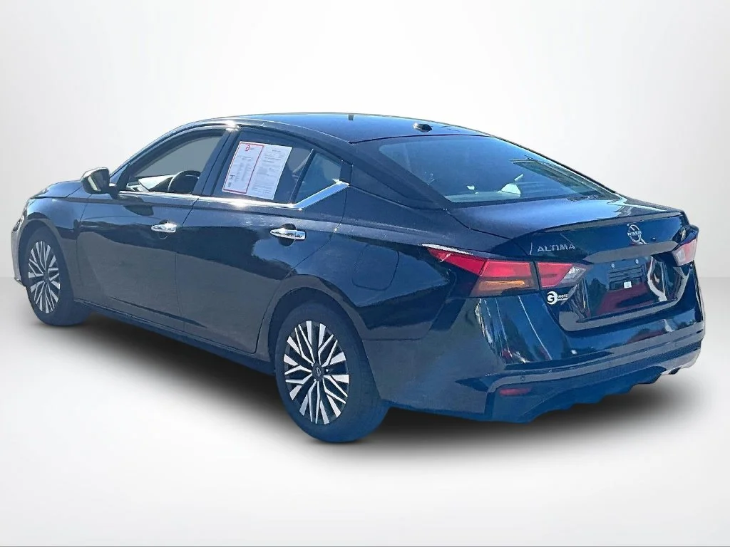 Used 2024 Black Nissan 2.5 SV image 14