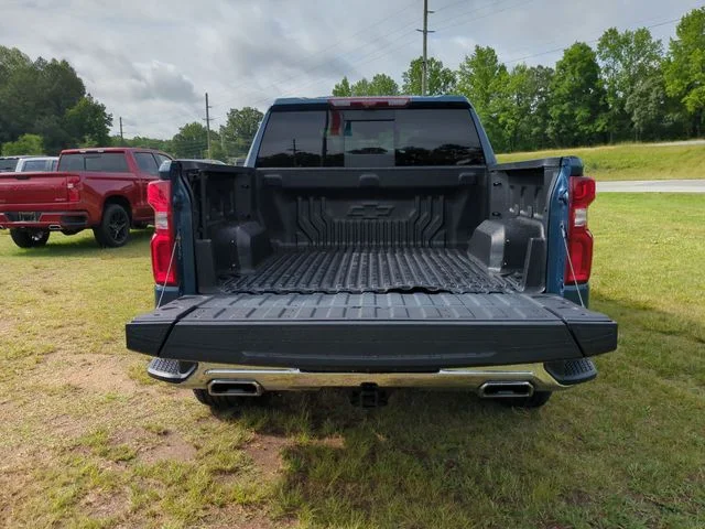 Used 2024 Blue Chevrolet LTZ image 23