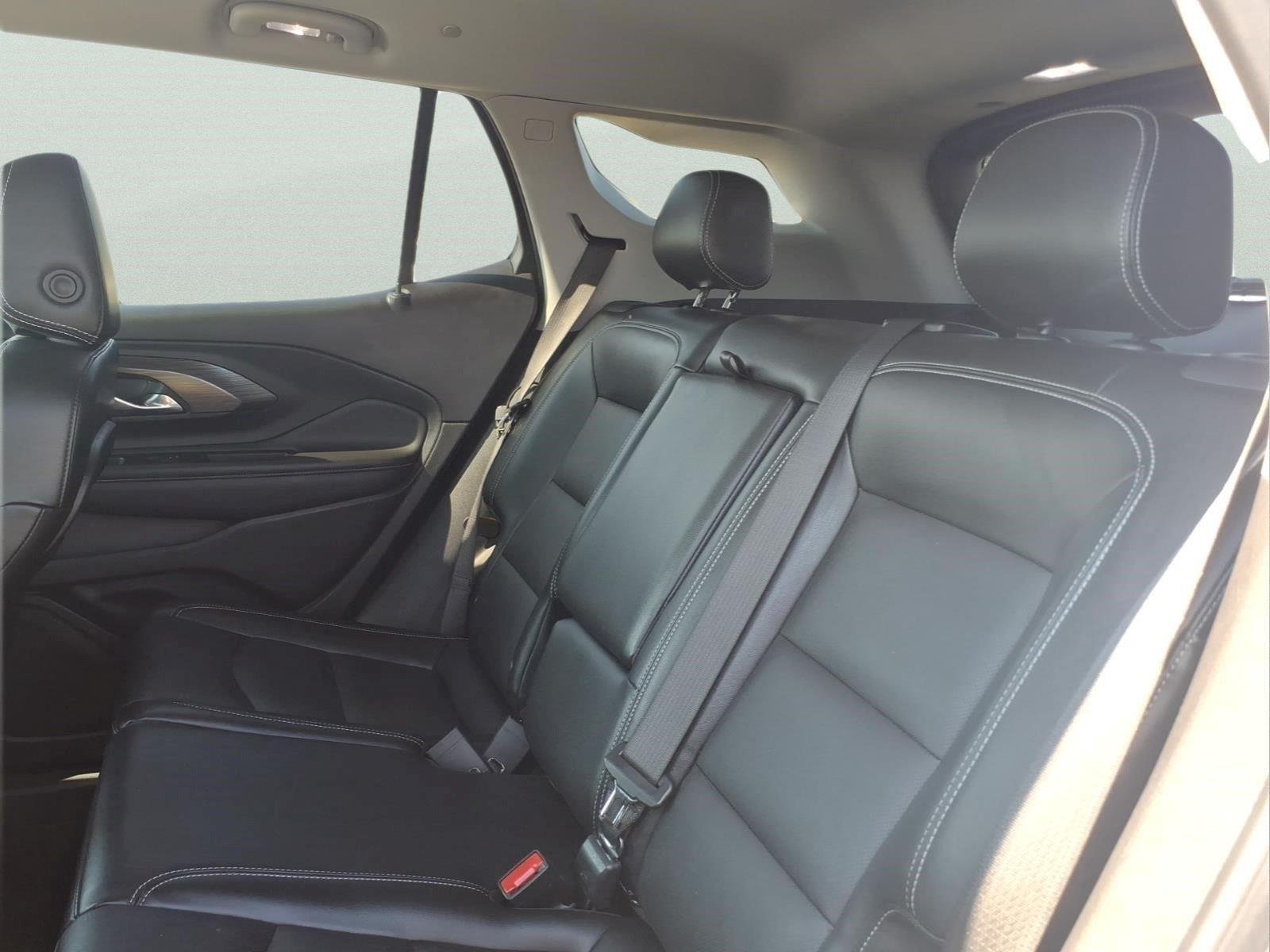 Used 2023 Summit White GMC SLT image 12