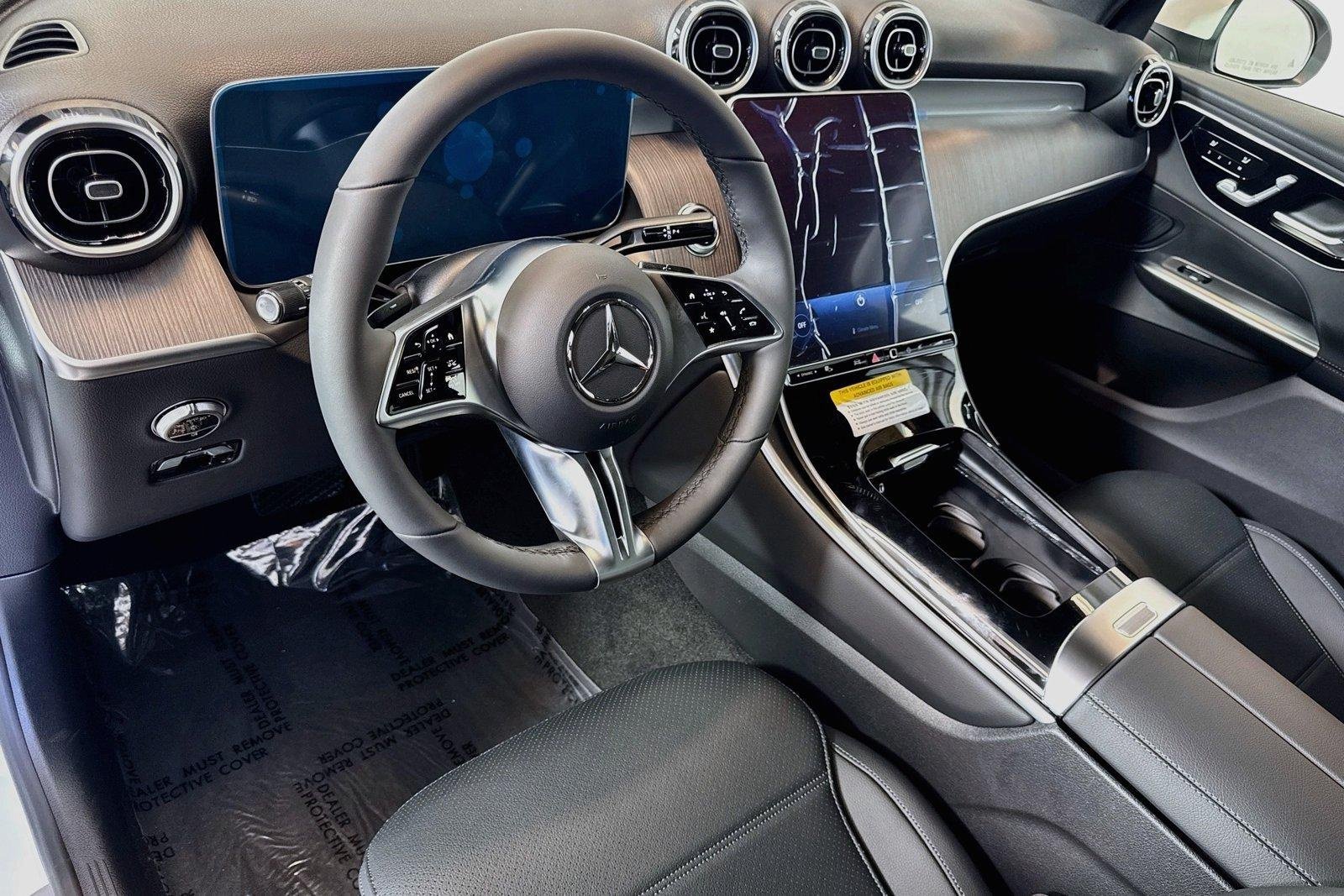 New 2026 Polar White Mercedes-Benz GLC 300 image 9