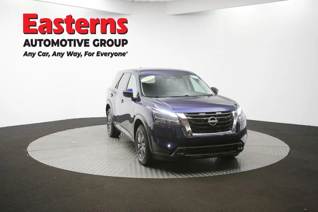 Used 2022 Blue Nissan S image 47
