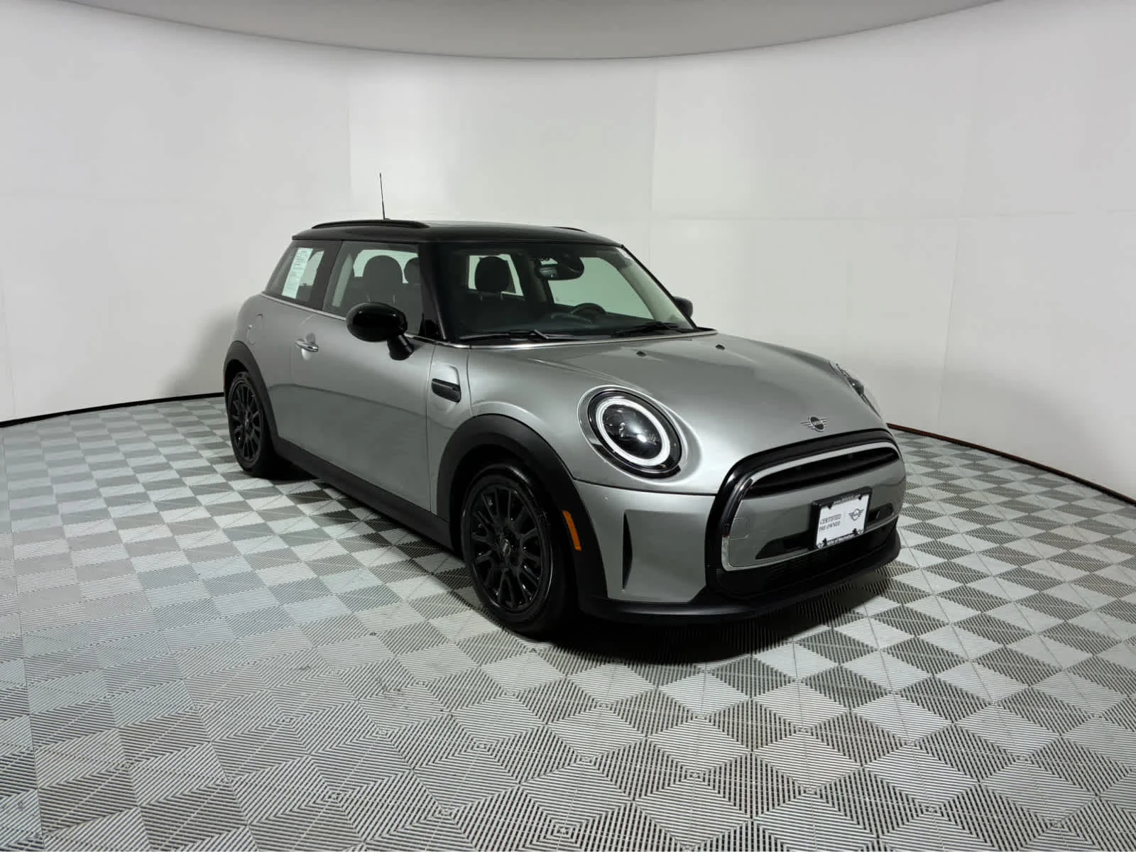 Certified Used 2024 Melting Silver III Metallic MINI Cooper S image 9
