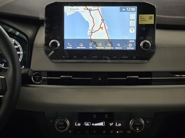 2025 Mitsubishi Outlander Plug-in Hybrid Platinum Edition - Photo 11