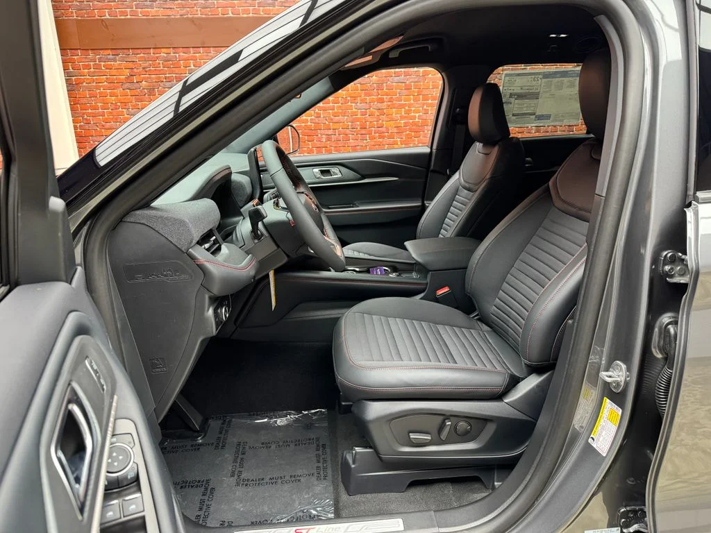 New 2026 Carbonized Gray Metallic Ford ST-Line image 24