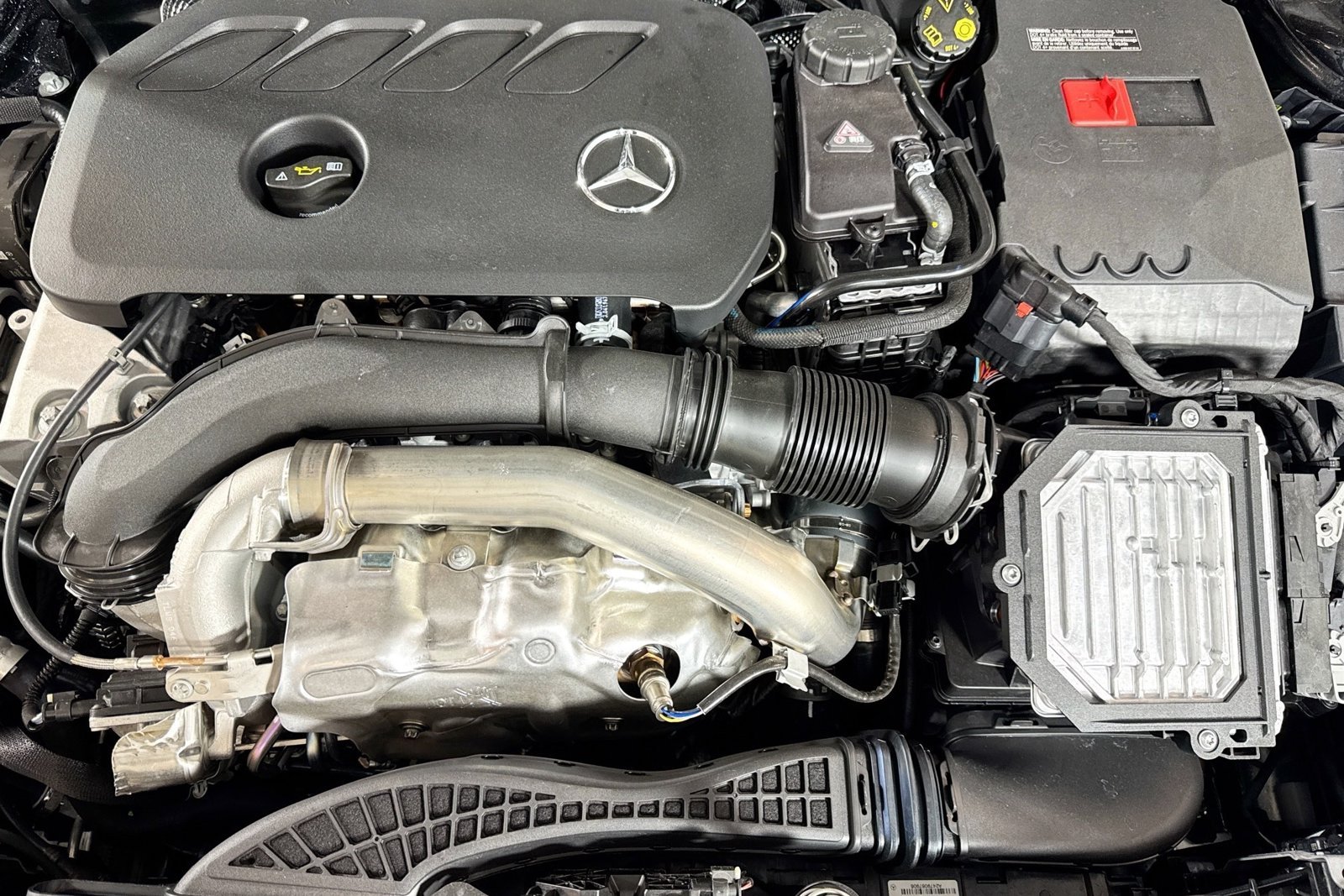 New 2026 Cosmos Black Metallic Mercedes-Benz GLB 250 image 28