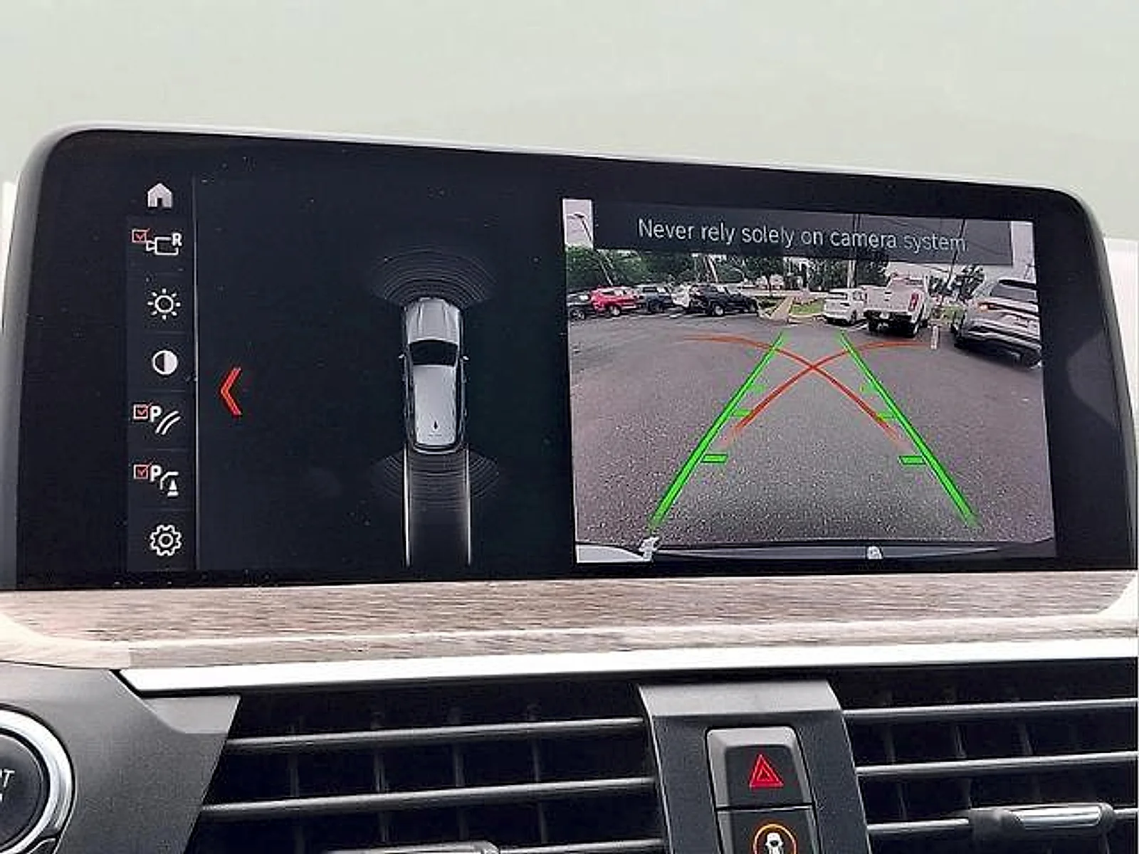 Used 2019  BMW xDrive30i image 17