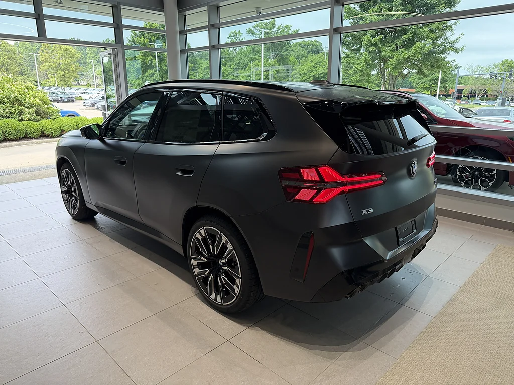 New 2026 Frozen Deep Grey Metallic BMW M50 xDrive image 4