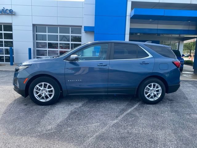 Used 2024 Lakeshore Blue Metallic Chevrolet LT image 2