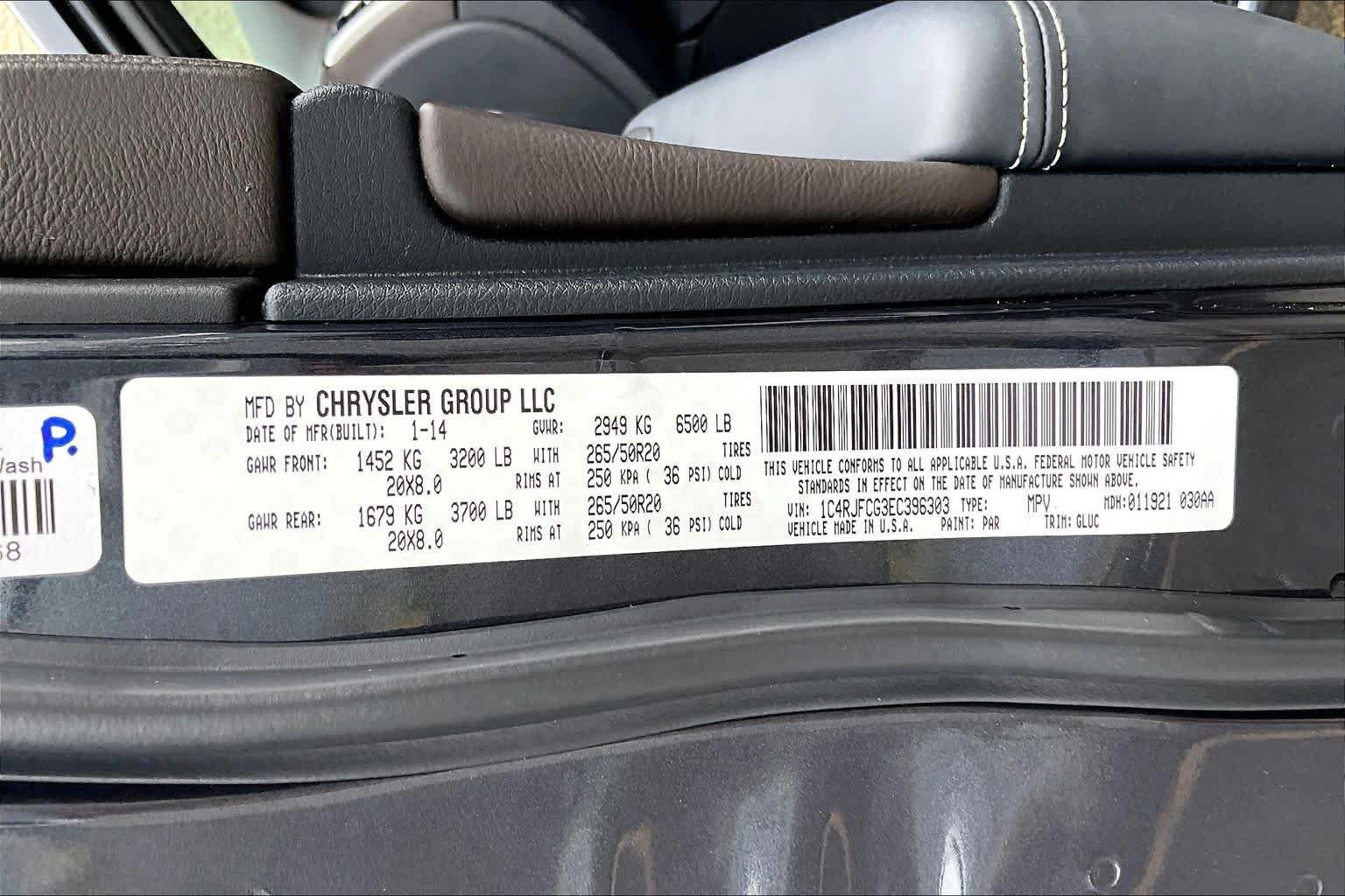 Used 2014 Maximum Steel Metallic Clearcoat Jeep Overland image 31