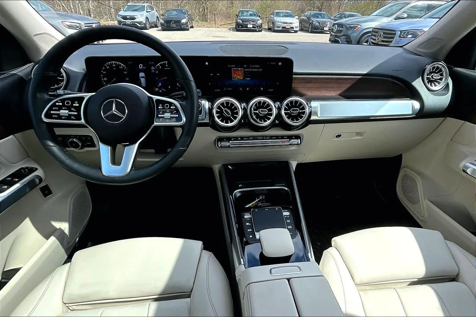 Used 2023 Night Black Mercedes-Benz GLB 250 image 16