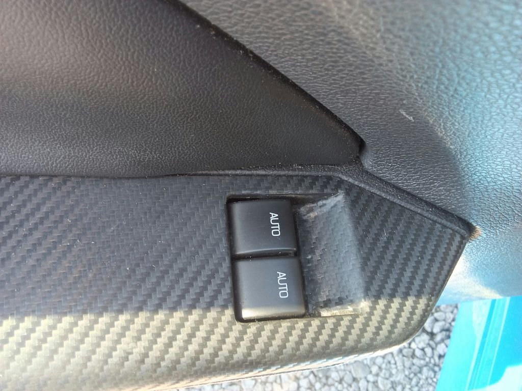 Used 2014 Blue Ford V6 image 19