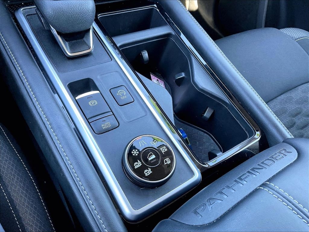Used 2022 Gun Metallic Nissan SV image 34