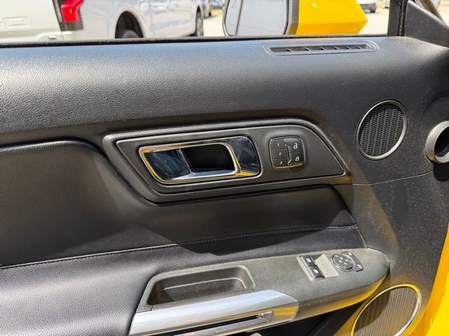 Used 2016 Yellow Ford GT Premium image 7